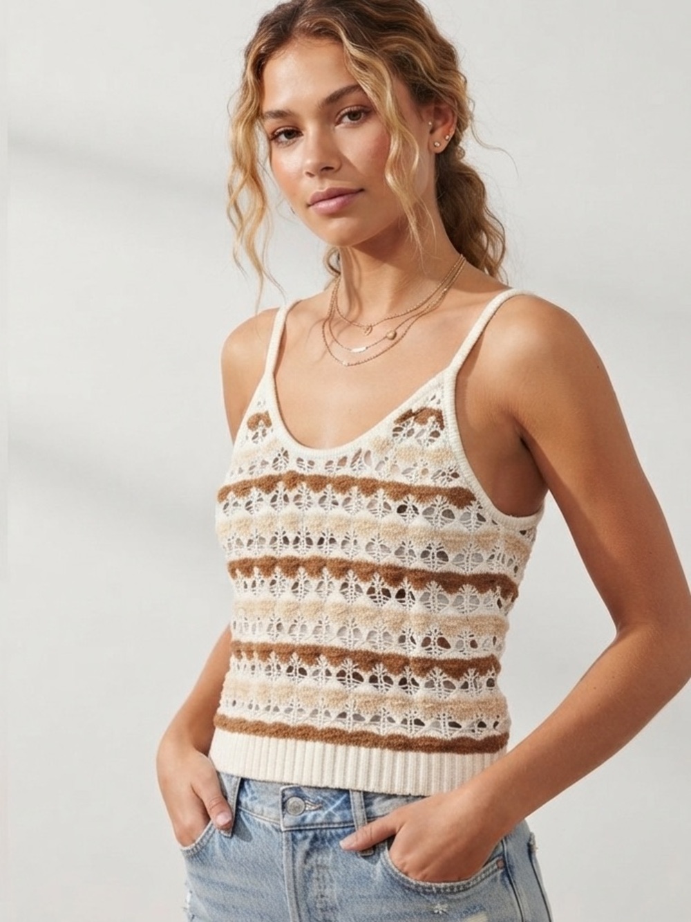Willow & Wind Brown Tan White Crochet Sleeveless Top. EUC. Size Medium